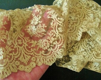 Antique Lace Shawl