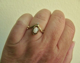 Vintage Opal Diamond 14k Gold Ring, Size 6
