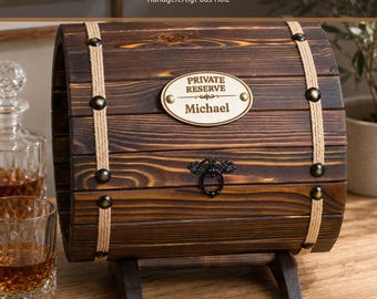 Personalisierte Hausbar aus Holz – Fass-Minibar mit Gravur, Whiskey-Geschenk für Männer