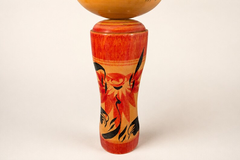 Set of 3 Japanese Wooden Kokeshi Style Dolls, Two Smaller Dolls Marked Usaburo, Shima Onsen Gunma Label, Free EMS Bild 5