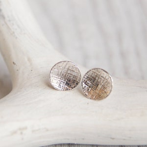 Thumbtack Earrings Simple silver round circle stud earrings 7.5mm available in hammered sterling sterling, dainty round discs on posts.