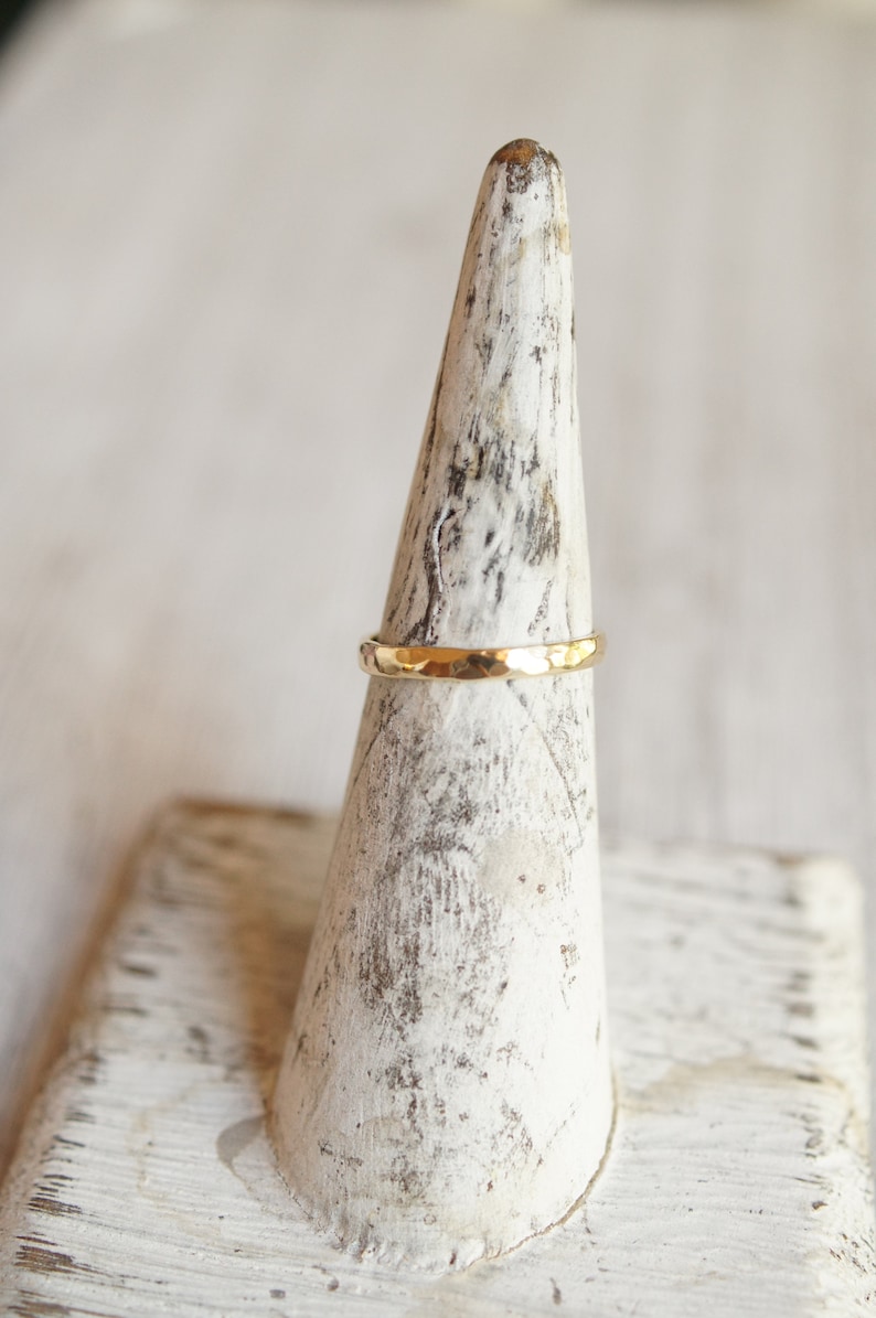 2mm wide gold ring.