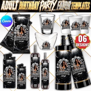 Puede incluir: Una colección de plantillas para recuerdos de cumpleaños de adultos con gráficos en negro y plata. Los artículos incluyen una bolsa de snacks, un vaso de chupito, vasos de plástico, un cuenco, dos encendedores, dos atomizadores y dos recipientes cilíndricos, todos con el texto Alexa John Birthday Let's get.