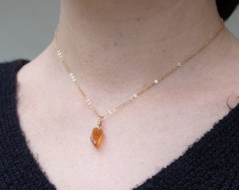 Collier citrine naturelle, collier citrine brute, collier cristal citrine, collier pierre citrine or rempli, or rose, argent, novembre