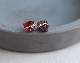 Raw Garnet Earrings Studs, Raw Garnet Stud Earrings, Natural Garnet Post Earrings, Raw Gemstone Stud Earrings, January Birthstone Earrings
