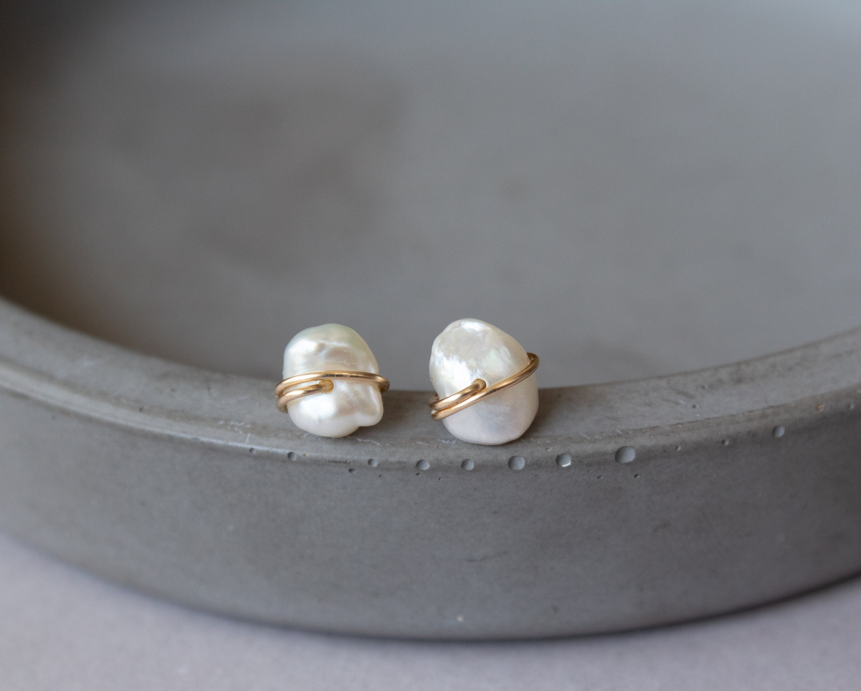Dainty Pearl Stud Earrings, Dainty Real Pearl Earrings Gold Filled, White Keshi Pearl Earrings, Tiny Pearl Stud Earrings, Tiny Stud Earrings