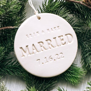 Handmade Ornament, MARRIED with Personalized Names & Wedding Date - Wedding Gift, Bridal Shower Gift or Christmas Present - Custom Ornament