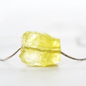 Lemon Quartz Necklace, Raw Yellow Quartz Stone Layering Necklace, Boho Necklace, Healing Crystal Necklace, Birthday Gift