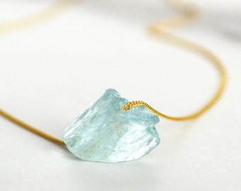 Aquamarine Necklace, March Birthstone Necklace, Raw Stone Aquamarine Necklace, Layering Necklace, Boho Necklace, Healing Crystals