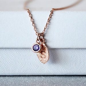 Collier feuille d'or rose avec initiale et pierre de naissance, cadeau de remise des diplômes personnalisé