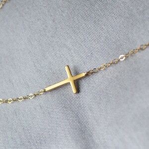 Seitlich Kreuz Halskette, Muttertagskette, Taufgeschenk, Erstkommunion Geschenk, Konfirmation Geschenk, Patenkind Geschenk, Patengeschenk