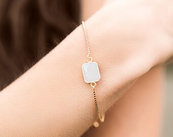 Pulsera de ágata blanca, piedra natal de abril, regalo de cumpleaños para ella, regalo único hecho a mano, joyería de ágata blanca, pulsera ajustable