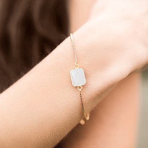 White Agate Bracelet, April Birthstone, Birthday Gift for Her, Unique Handmade Gift, White Agate Jewelry, Adjustable Bracelet