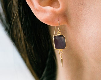 天然ルビーのイヤリング、7月の誕生石、彼女への誕生日プレゼント、ハンドメイドのラフスライスジュエリー、ゴールドまたはシルバー