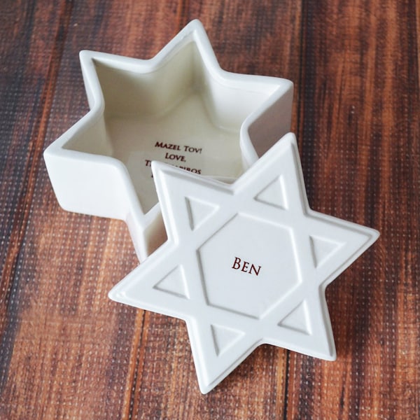 Bar Mitzvah Gift or Bat Mitzvah Gift  - Personalized Star of David Keepsake Box