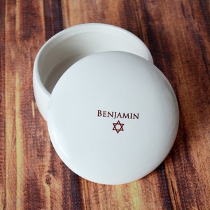 This lovely personalized round keepsake box would be a perfect Bar Mitzvah or Bat Mitzvah gift.