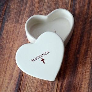 Personalisiertes Geschenk zur Taufe , Kommunion Geschenk oder Konfirmation Geschenk - Herz Aufbewahrungsbox