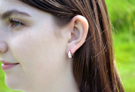 ピアス Wavy Teardrop Hoop Earrings #7125 il_fullxfull.4154299059_ne52.jpg