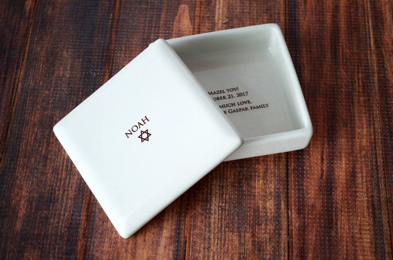 This lovely personalized square keepsake box would be a perfect Bar Mitzvah or Bat Mitzvah gift.