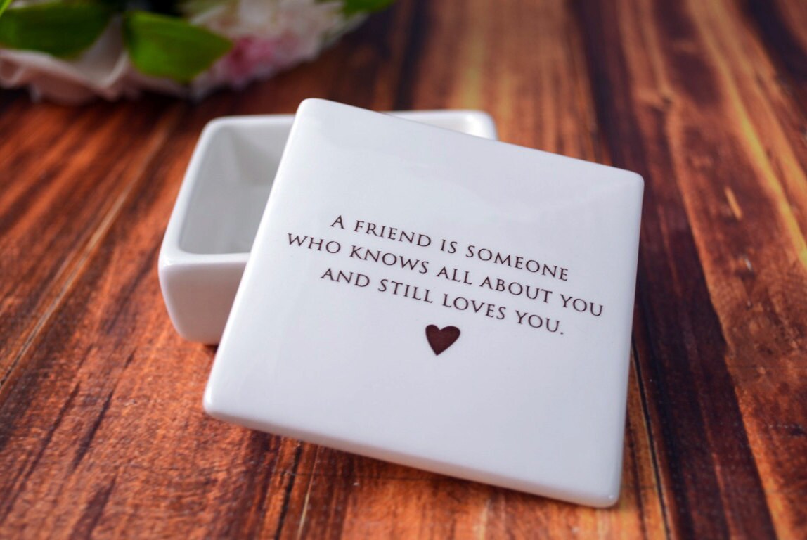 Бетонной коробке можно быть просто счастливым