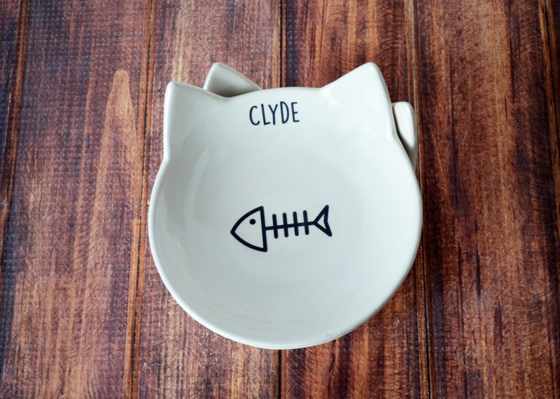 Personalized Cat Bowl, Custom Cat Dish, Cat Gift, Kitten Bowl, Kitten Gift, Personalized Cat Food Dish 1, with Fish