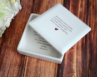 Mutter der Braut personalisierte Andenken, Mütter halten die Hände ihrer Kinder ..., Hochzeitsgeschenk für Mama