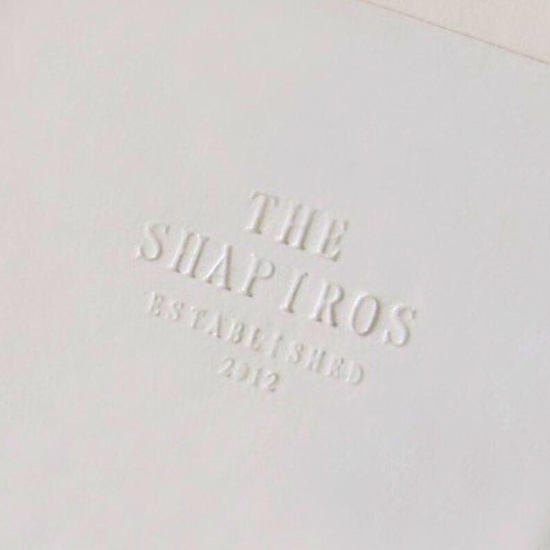 Bandeja de cerámica personalizada para libro de visitas de boda: recuerdo hecho a mano (14 x 14) imagen 3