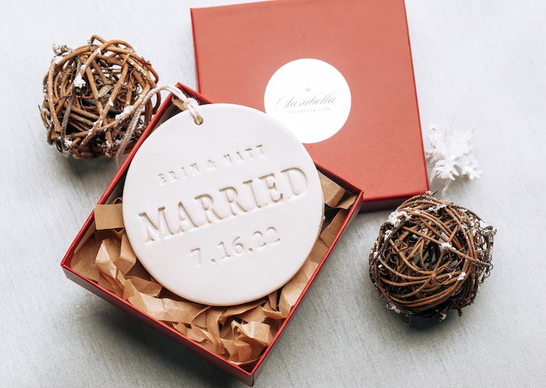 Handmade Ornament, MARRIED with Personalized Names & Wedding Date - Wedding Gift, Bridal Shower Gift or Christmas Present - Custom Ornament image 8