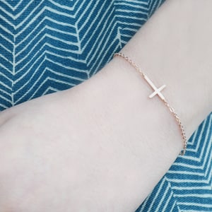 This cross bracelet comes with a heart-shaped keepsake box would be a perfect baptism, christening, first communion, or confirmation gift. It has an Irish blessing inside.