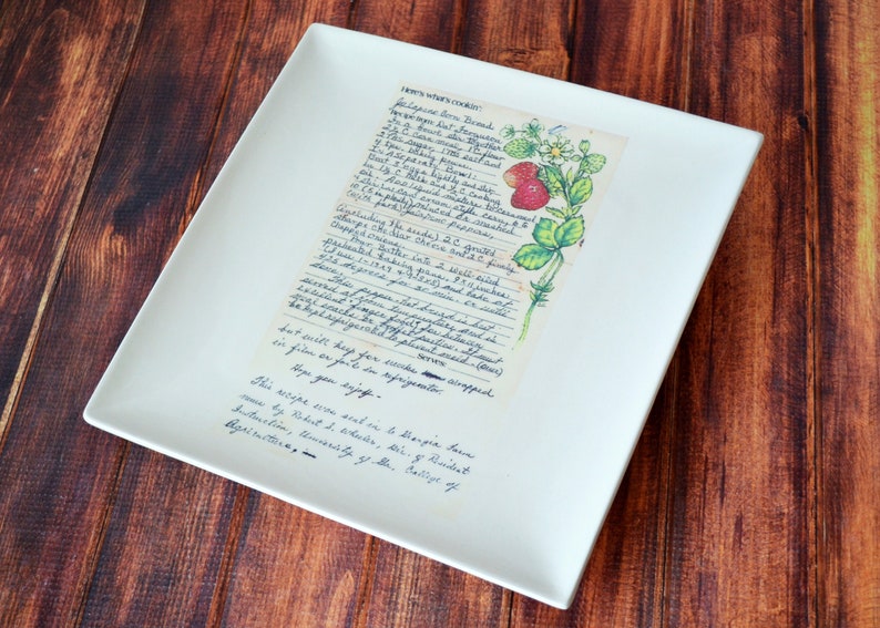 Mother's Day Gift, Pie Plate with Handwritten Recipe, Personalized Recipe Pie Dish, Gift for Mom, Gift for Grandma, Gift for a Cook image 8