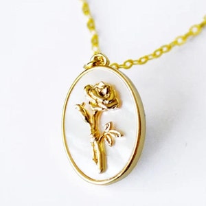 June Birth Flower Necklace, Pearl Rose Birth Month Flower Necklace, Mom Necklace, Personalized Layering Necklace, Push Present