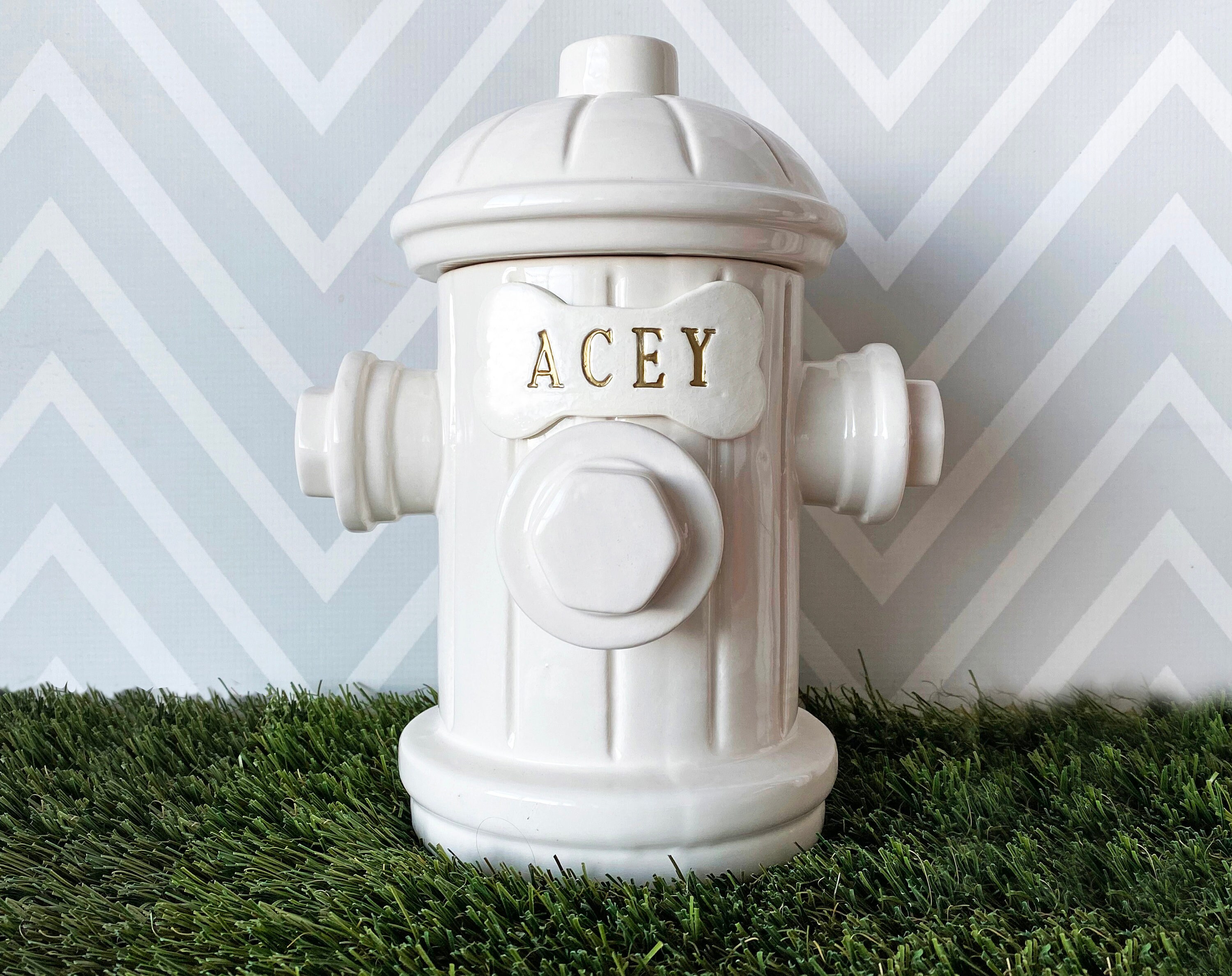 Dog Fire Hydrant for sale Only 4 left at 75