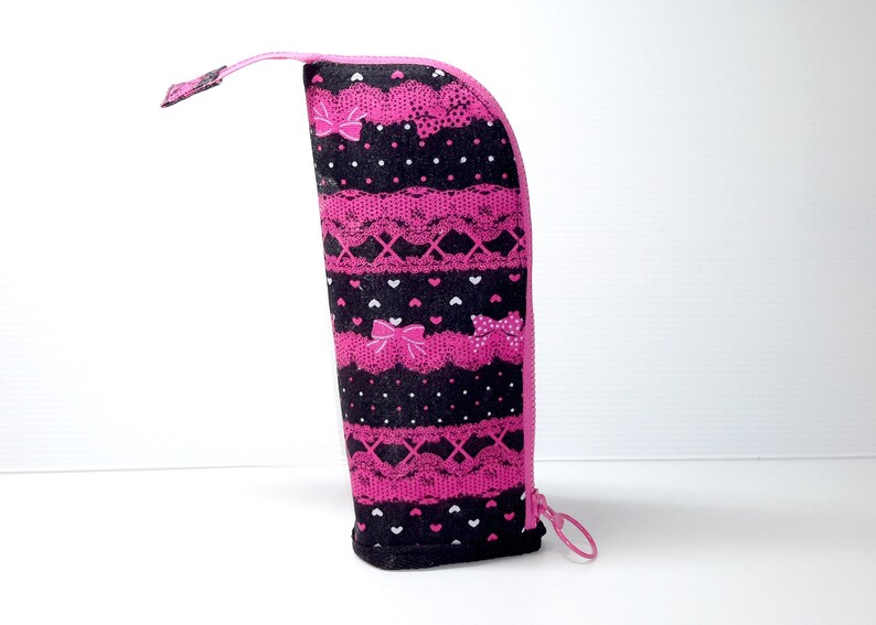 Fuchsia Lace Black Heart Stand Up Zippered Marker Pen Pencil Etsy