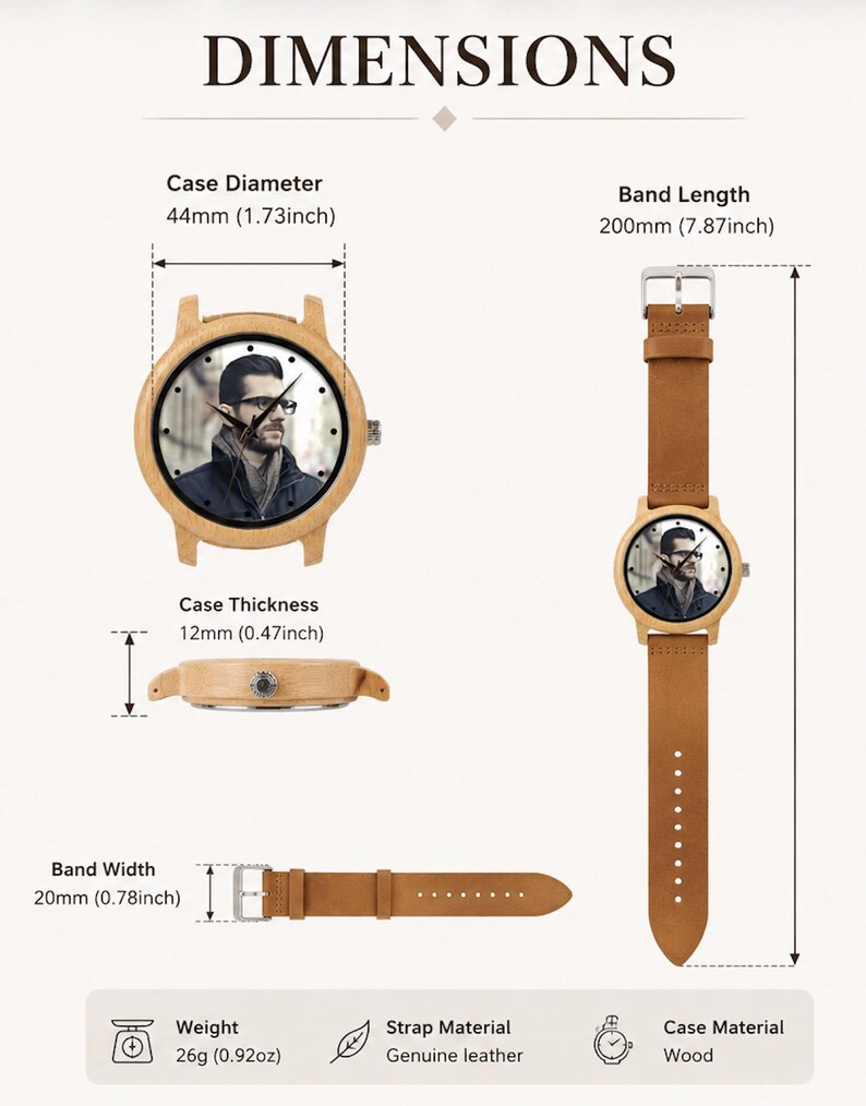 Pu&ograve; includere: Un orologio in legno con quadrante fotografico personalizzato raffigurante una persona con occhiali. Le dimensioni sono: diametro cassa 44 mm, spessore 12 mm, lunghezza cinturino 200 mm, larghezza 20 mm. Il peso totale &egrave; di 26 grammi.