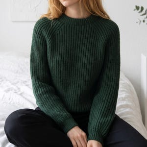 Modèle de pull raglan tricoté, pull à côtes demi-brioche (modèle PDF)