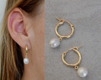 Pearl earrings, Gold hoop earrings, Fresh water pearl hoops, Real pearl earrings, Pearl huggie hoops, Pearl charm hoops, Gold hoop earrings