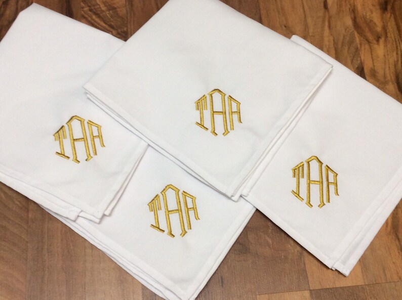 Monogrammed Cloth Napkins Personalized Cloth Napkins Dinner Etsy
