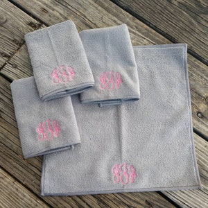 Monogrammed Washcloth Monogrammed Bridesmaids Gift, Teen Gift Microfiber Make Up Removal Cloth Gift for Her Gift for Him Slumber Party Favor