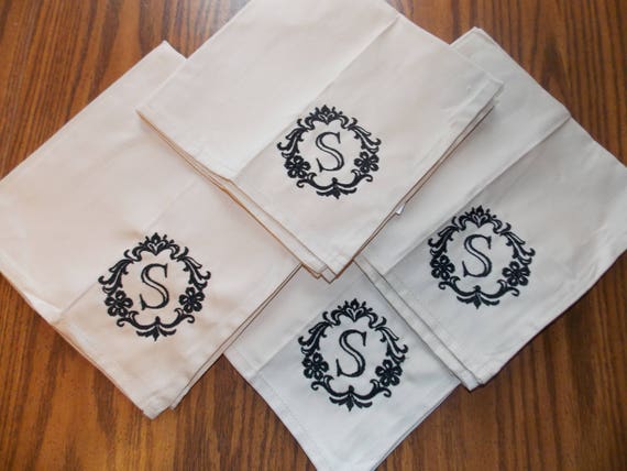 Personalized Monogrammed Napkins Personalized Cloth Napkins Reusable Cloth Napkins Personalized Dinner Napkins Personalized Wedding Gift