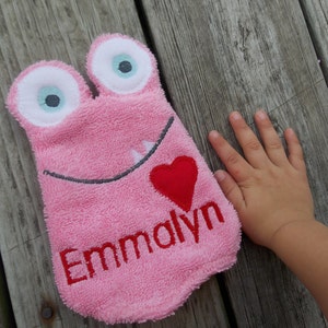 Monster Kids Washcloth, Personalized Bath Glove Monogrammed Bath Mitt Monster Birthday Monster Baby Shower Gift, Shower Glove Kids Washcloth