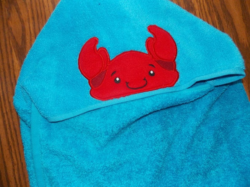 Crab Hooded Towel Personalized Hood Towel Nautical Baby Shower Gift Ocean Decor Nautical Birthday Party Nautical Decor Ocean Bath Towel