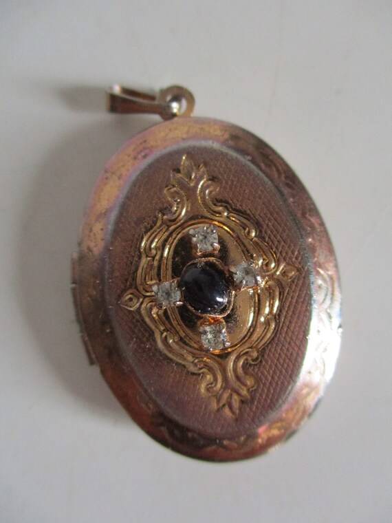 Vintage little French double locket pendant 1950s… - image 6