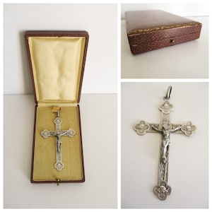Antique french Cross Crucifix pendant 1920s, Vintage Parisian jewelry jewel box, Religion Spirituality, Croix Jesus Ecrin