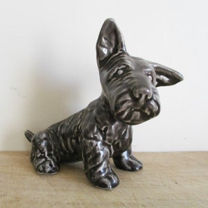 Vintage ceramic dog Statue, 1950s Mid century, Grey faience figurine, Retro Statuette, Bibelot, Chien