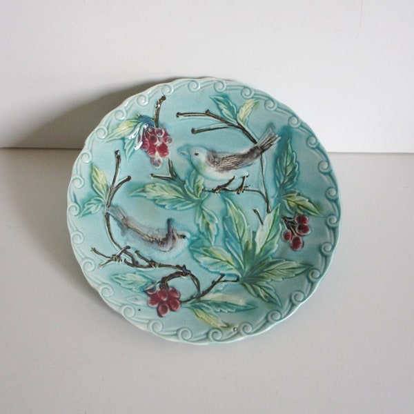 Antique french majolica Bird fruit plate, 1920s, Vintage dish, Assiette barbotine fruit oiseau, France 3