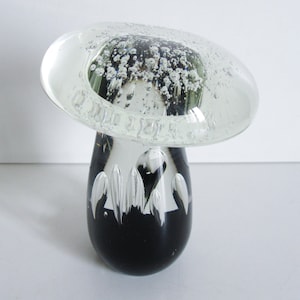 Vintage glass mushroom, 1970s, Bubble Glass figurine ornament, Champignon décor figurine verre