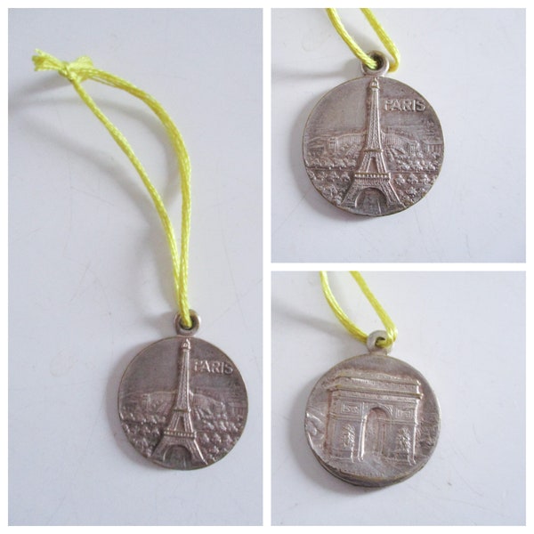 Vintage French LITTLE medal pendant 1950s, Parisian jewel, Paris Eiffel souvenir, Médaille pendentif