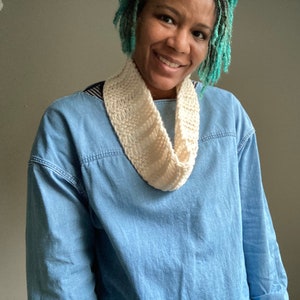 Hand Knit Chunky Cowl Merino Off white Winter white Soft yarn Unique Gift
