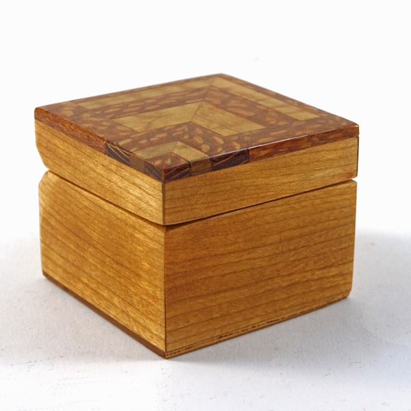 Handmade Exotic Wood Ring/Cuff Link Box --Cherry With Lacewood Accents (RB4831 )