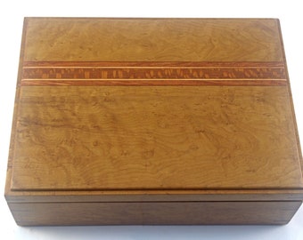Exotic Wood Jewelry Box : Roasted Birds Eye Maple With Bubinga & Lacewood Accents (JB5738)